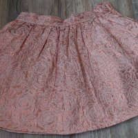 Ефектна пола с цветя в розов цвят, снимка 1 - Детски рокли и поли - 40331918