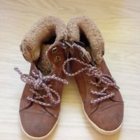 Мекички боти обувки за пролет, есен и суха зима, снимка 1 - Детски боти и ботуши - 29584479