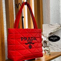 Дамски чанти Prada , снимка 3 - Чанти - 42862707
