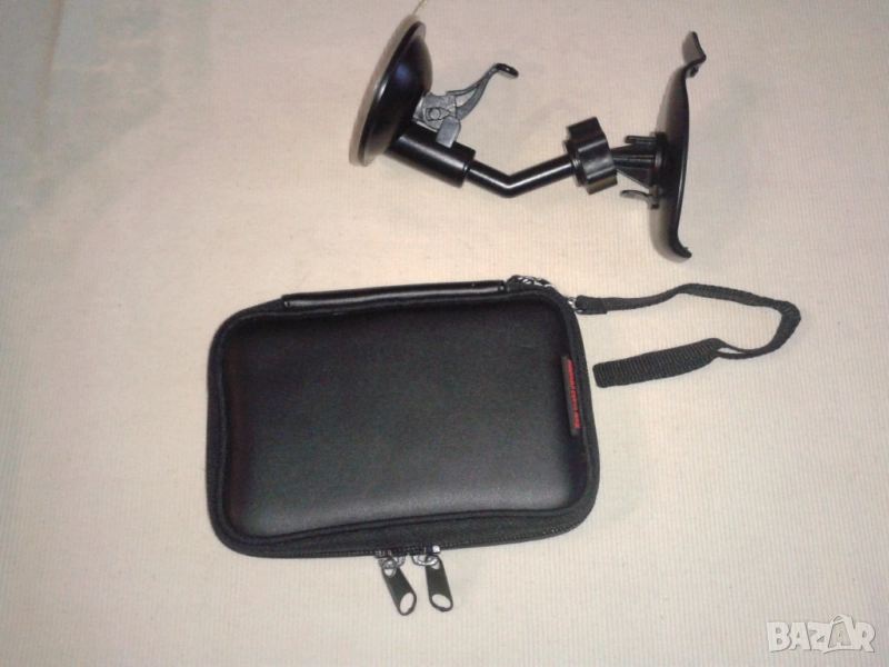 Чанта за GPS навигация HAMA 88511 4.3"и стойка за автомобил 4.3", снимка 1