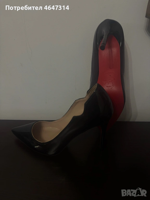 Louboutin токчета/heels hot chick 38 номер в черно, снимка 1