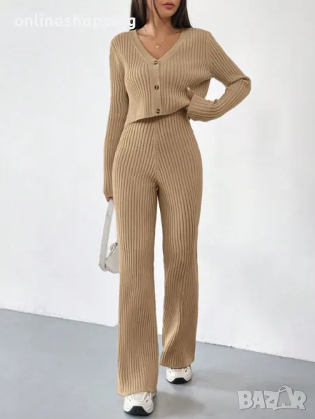 Дамски плетен бежов комплект, снимка 1