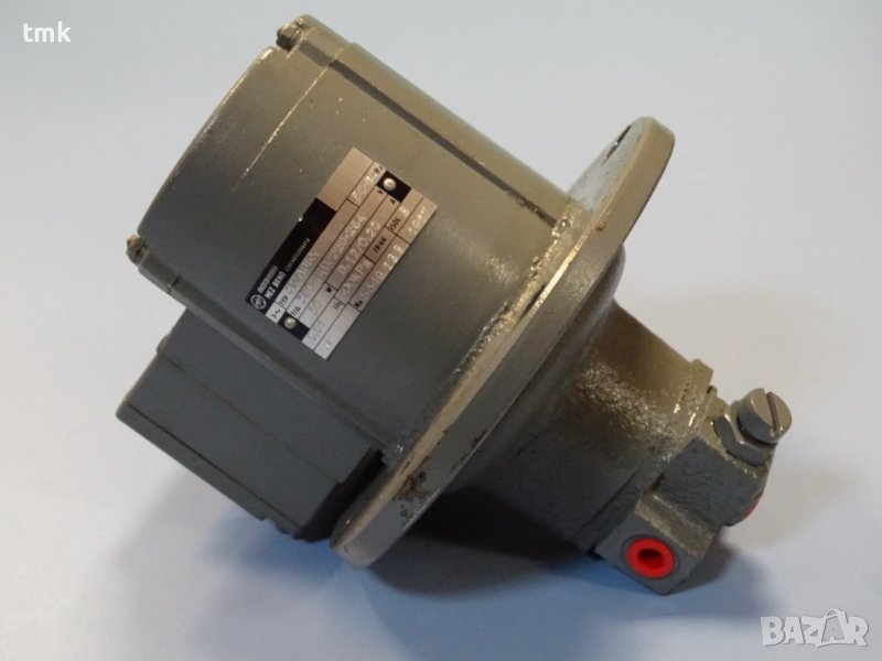 Емулсионна помпа MEZ Brno 3CZA05X 220/380V emulsion pump, снимка 1