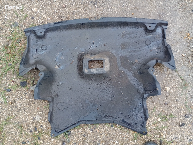 Кора под двигателя Mercedes w203 c class 2000-2008г , снимка 1