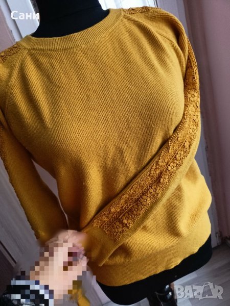 Жълт пуловен с дантела, снимка 1