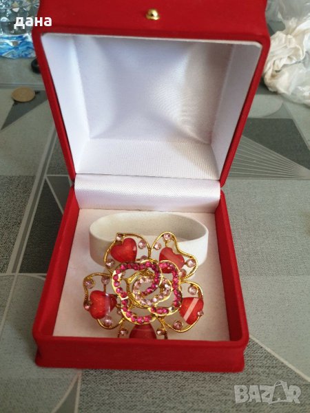 Брошка, снимка 1