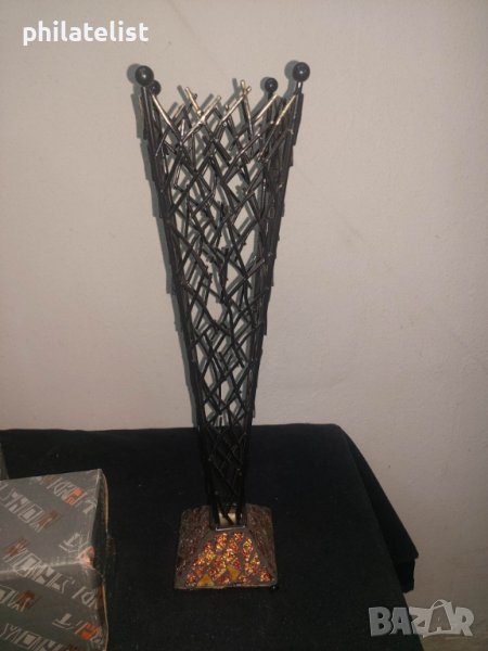 ЦВЕТАРНИК ЗА СУХИ ЦВЕТЯ, МЕТАЛ, КРАСИВ МОДЕЛ, снимка 1