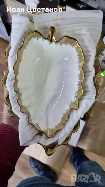 Комплект от 3броя керамични купи във формата на листо, снимка 1