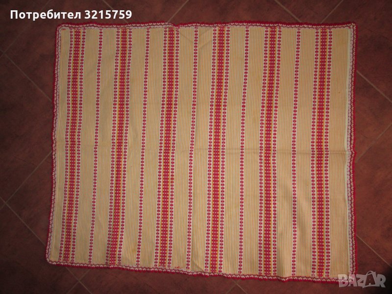 Стара ръчно тъкана фолк покривка за маса,дантела, снимка 1