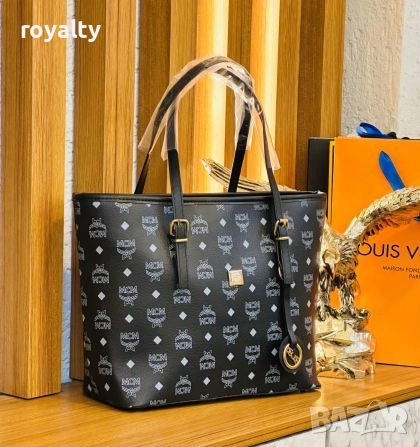 Louis Vuitton Кожена Черна Дамска Чанта , снимка 1