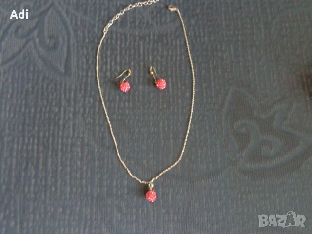 Комплект обеци и висулка, снимка 2 - Колиета, медальони, синджири - 31461022