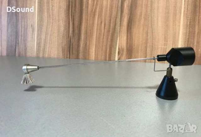 Thorens Original Tonearm Record Brush – аудиофилска антистатична четка за грамофон
, снимка 3 - Грамофони - 52338522