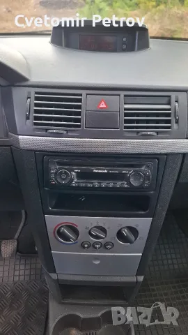 Opel Meriva 1.8 125КС, снимка 12 - Автомобили и джипове - 56252903