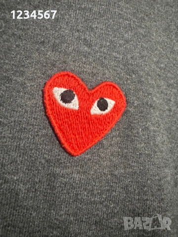 Play Comme des Garçons Classic Red Heart Long-sleeved T-shirt., снимка 2 - Блузи - 53101754