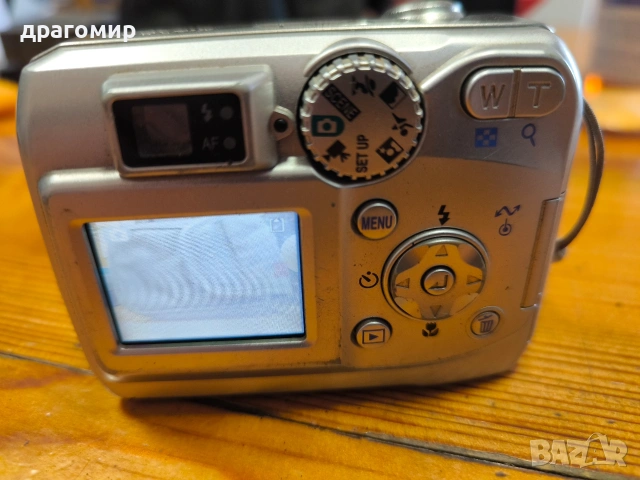 Nikon coolpix 3200, снимка 5 - Фотоапарати - 54265863