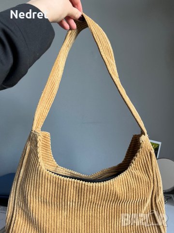 Дамска чанта, снимка 3 - Чанти - 42863314