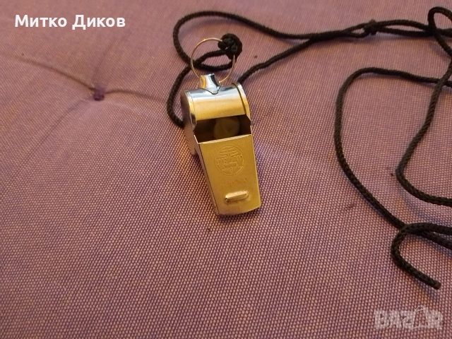 Метална свирка Лондон винтидж и друга, снимка 9 - Колекции - 24410691