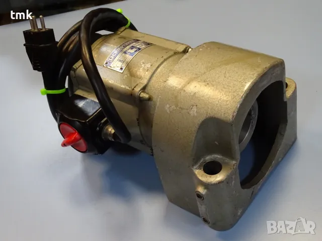 Електромотор+ремъчна шайба LECHMOTOREN DVF08-2K 0.75kW 380V