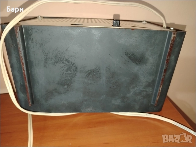 Малко бакелитено радио Braun Sk 25, Germany, 1961г., снимка 6 - Други ценни предмети - 52809884