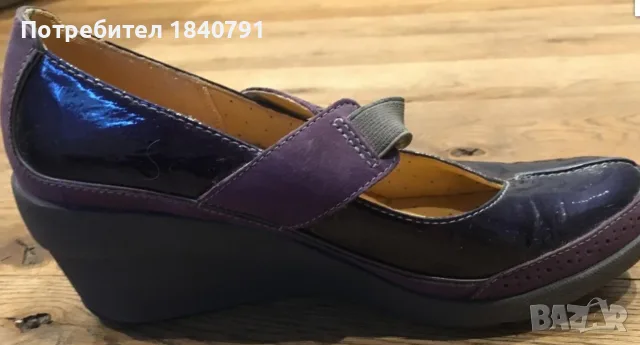 Clarks ‘Unstructured’- кожа, лачени, лилави - № 40, снимка 2 - Дамски ежедневни обувки - 56112505