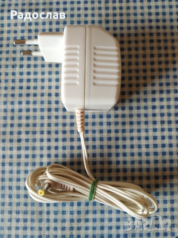 зарядно устройство Philips , снимка 3 - Друга електроника - 53958414