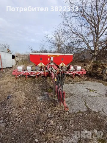 Сеялка Kverneland 8 редова с торовнасяне