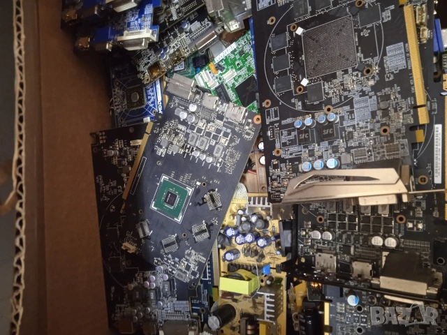 Видеокарти на части , снимка 2 - Видеокарти - 53140073