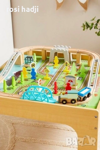 Градски влаков комплект за игра върху маса 50 части гр. Пловдив 