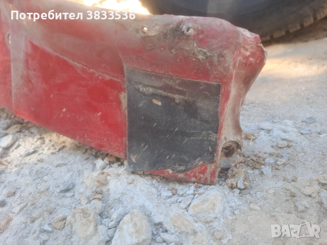 Преден десен калник Оригинален за Vw Golf Mk2 & Jetta Mk2 червен цвят, снимка 7 - Части - 51824845