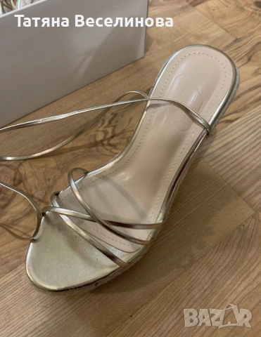 Златни сандали на платформа, снимка 11 - Сандали - 53279658