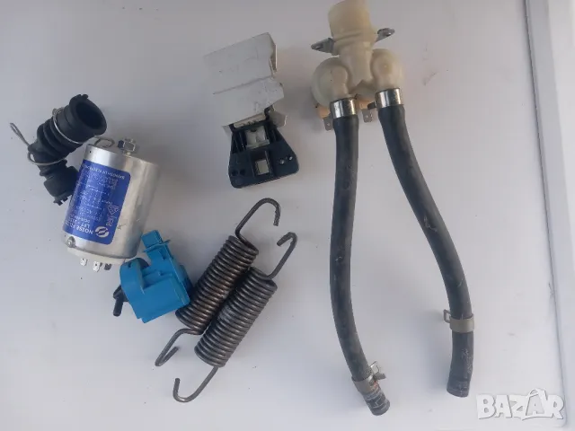 Продавам на  части  пералня Samsung WF70F5E5U4X, снимка 12 - Перални - 49511526