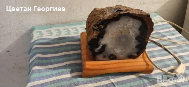 нощна лампа от ахатена геода
