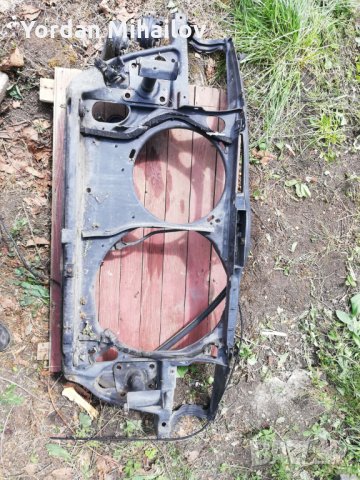 Маска за пасат 4 1.9 тди