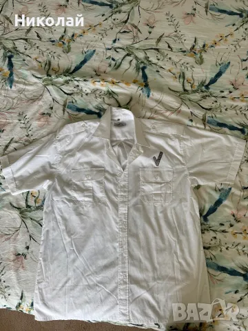 Мъжка бяла риза с къс ръкав