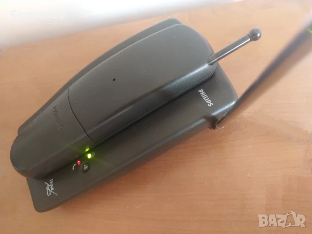 Преносим безичен стационарен телефон PHILIPS  с LCD дисплей, снимка 2 - Стационарни телефони и факсове - 50830818