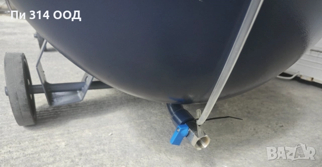 Винтов компресор с променлива честота и изсушител, снимка 3 - Компресори - 51678364