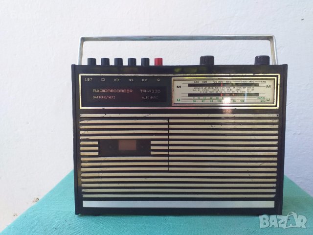 RADIORECORDER   TR 4005  Радиокасетофон