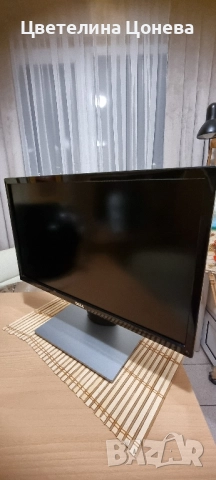 монитори Dell 19", снимка 11 - Монитори - 52497503