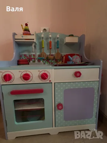 Детска дървена кухня