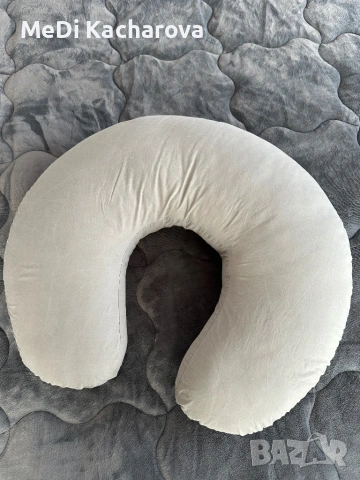 Възглавничка за кърмене