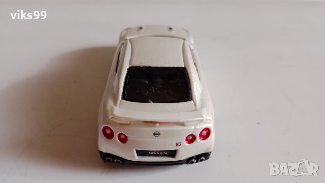 Bburago Nissan GT-R 2009 - Мащаб 1:43, снимка 12 - Колекции - 51310141