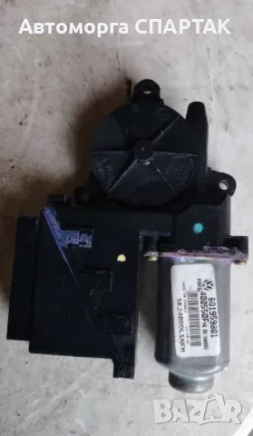 ДВИГАТЕЛ НА ПРОЗОРЪТ ПРЕДЕН ЛЯВ SKODA FABIA I 601959801