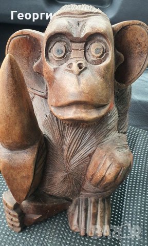 Стара Африканска дървена фигура маймуна от бял абанос. 