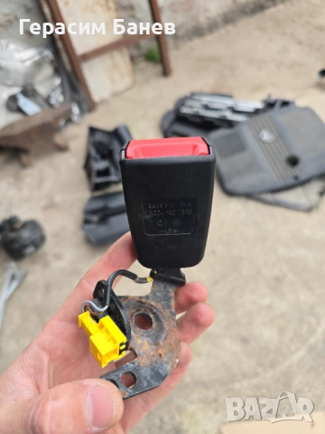 A2048602569 ЗАКОПЧАЛКА ЗАДЕН КОЛАН OEM MERCEDES W204 OM651 2014