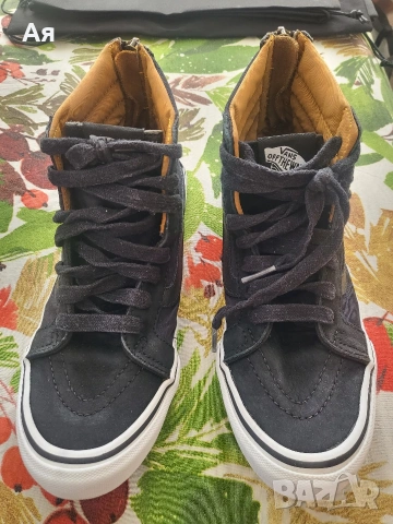 Кецове VANS - 36 Номер, снимка 2 - Детски маратонки - 54330242