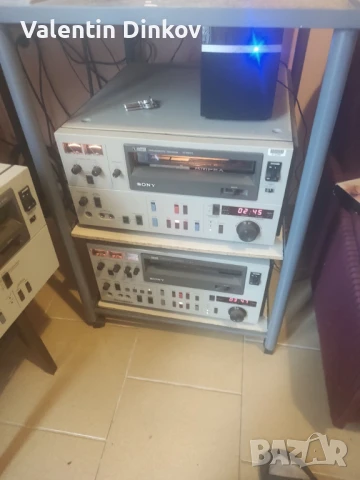 Видеомагнетофони U matic 5850,5830,5800 Sony