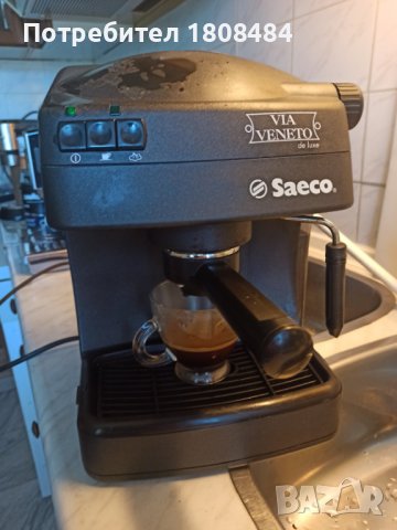 Кафе машина Саеко Виа Венето с ръкохватка с крема диск, работи отлично и прави хубаво кафе с каймак , снимка 2 - Кафемашини - 36788795