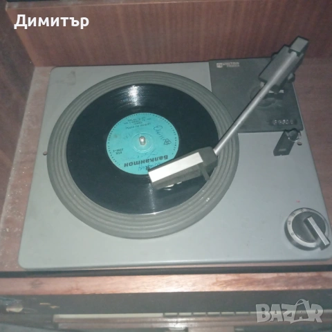 Радио грамофон Респром А 104, снимка 4 - Антикварни и старинни предмети - 54245286