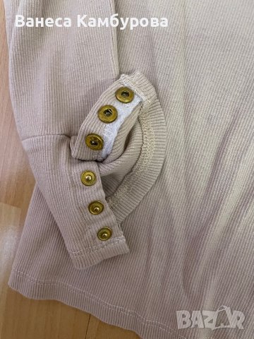 Бежова блуза със златни копчета , снимка 3 - Блузи с дълъг ръкав и пуловери - 40075585