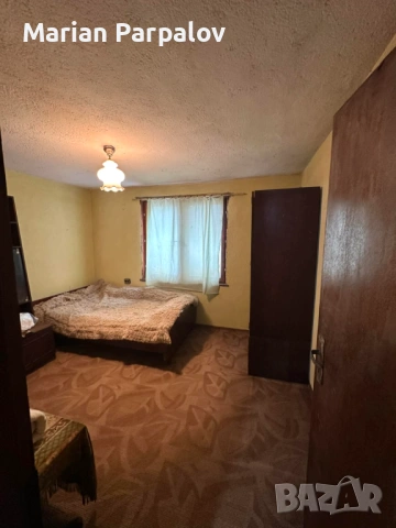 Двуетажна къща с голям двор в с. Езеро – отлична инвестиция с потенциал! 🏡, снимка 8 - Къщи - 54108725